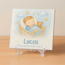 Diseño cunita azul personalizado con nombre y datos del bebé